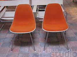 Vitra Charles Eames Fiberglasschair