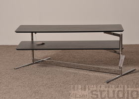 Classicon Acca II Couchtisch