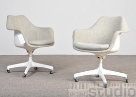 Knoll International Tulip Swivel Arm Chair