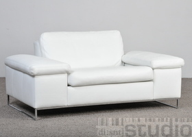 M&M Loveseat Monte Christo