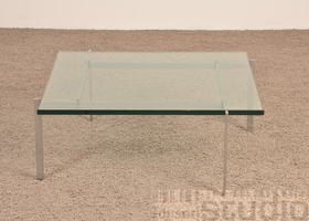 Fritz Hansen PK 61 Couchtisch 