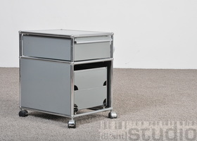 USM Haller Rollcontainer mittelgrau