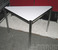 USM Haller Dreiecktisch 750x750x1060 perlgrau 